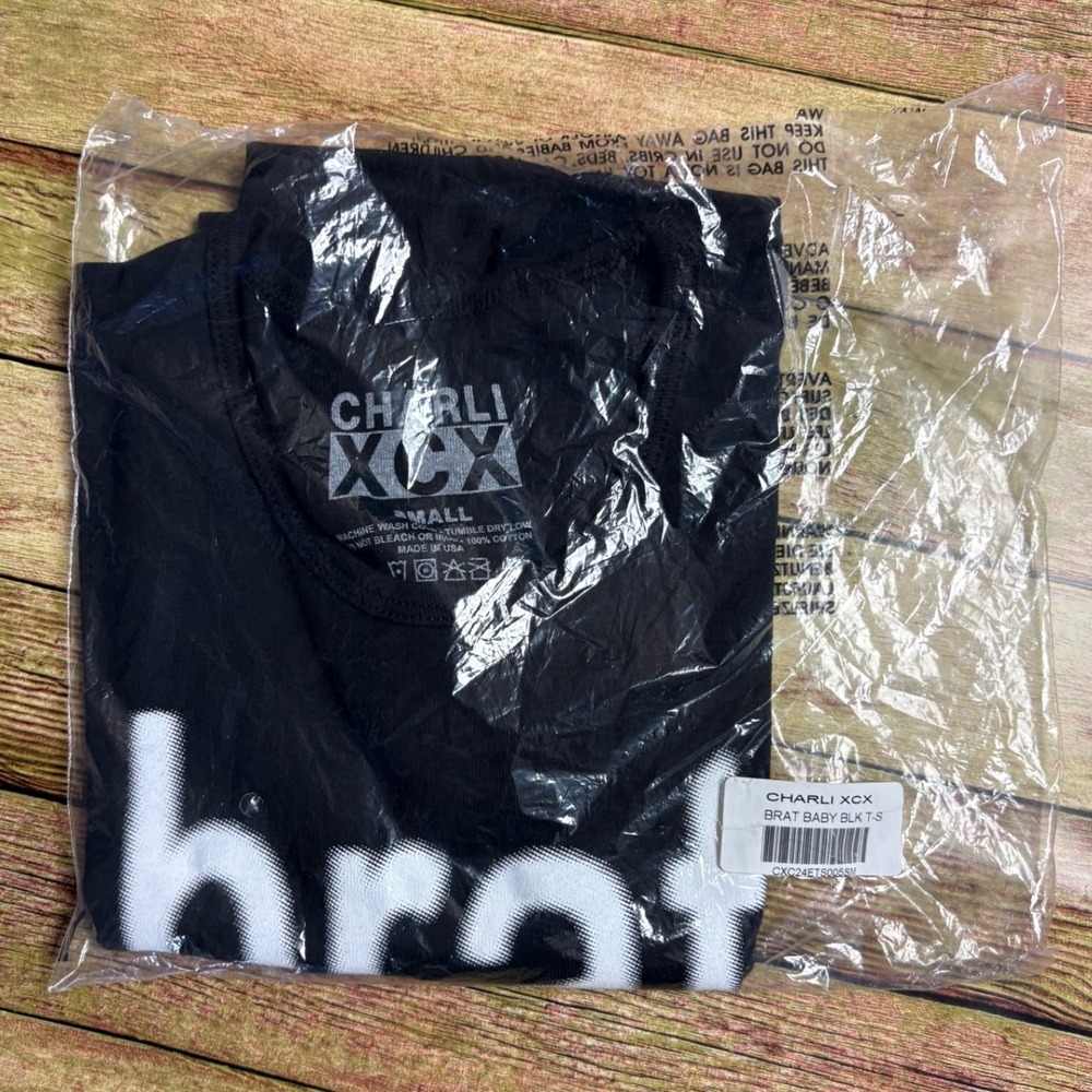 deadstock Official Charli XCX Brat Merch Tour Baby Tee Cropped Black Size Small
